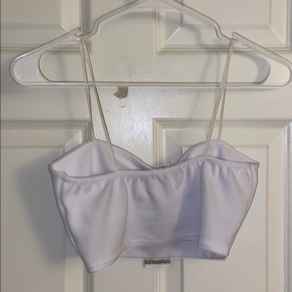 White - Picture 6 of 6